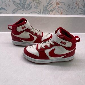 Nike Court Borough Mid 2
Red and White Kids' Sneakers